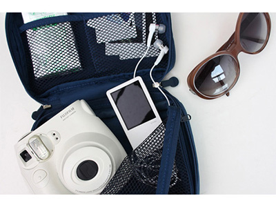 TRAVEL COSMETIC BAG