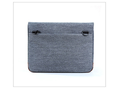 MESSENGER BAG